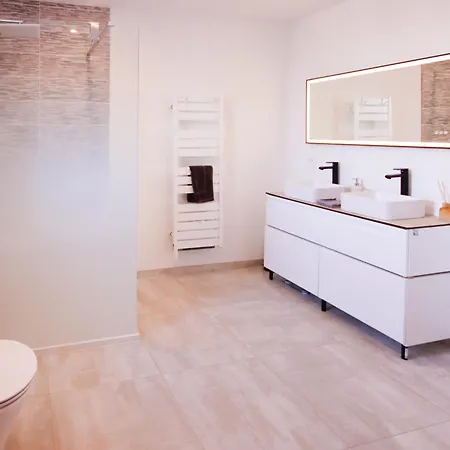 Villa Grange Renovee- 3 *